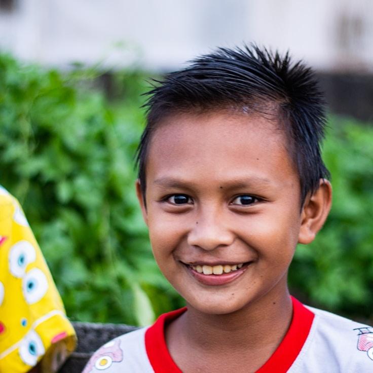 Portrait of Ananya meditation instructor